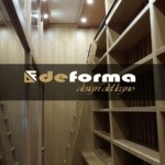 Wine room deforma design del legno