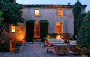Restyling da casale classico a casale in stile provenzale